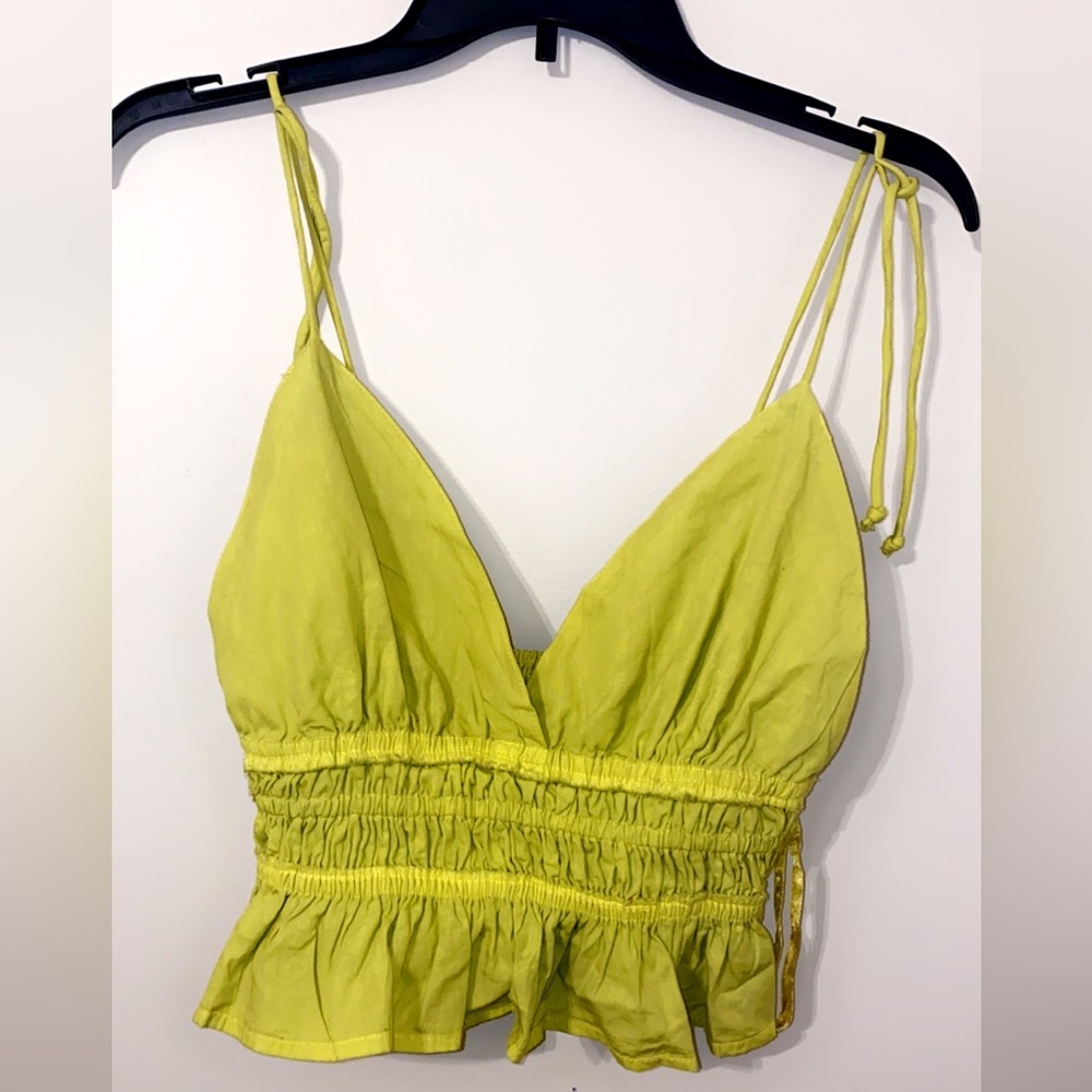 Super cute crop top